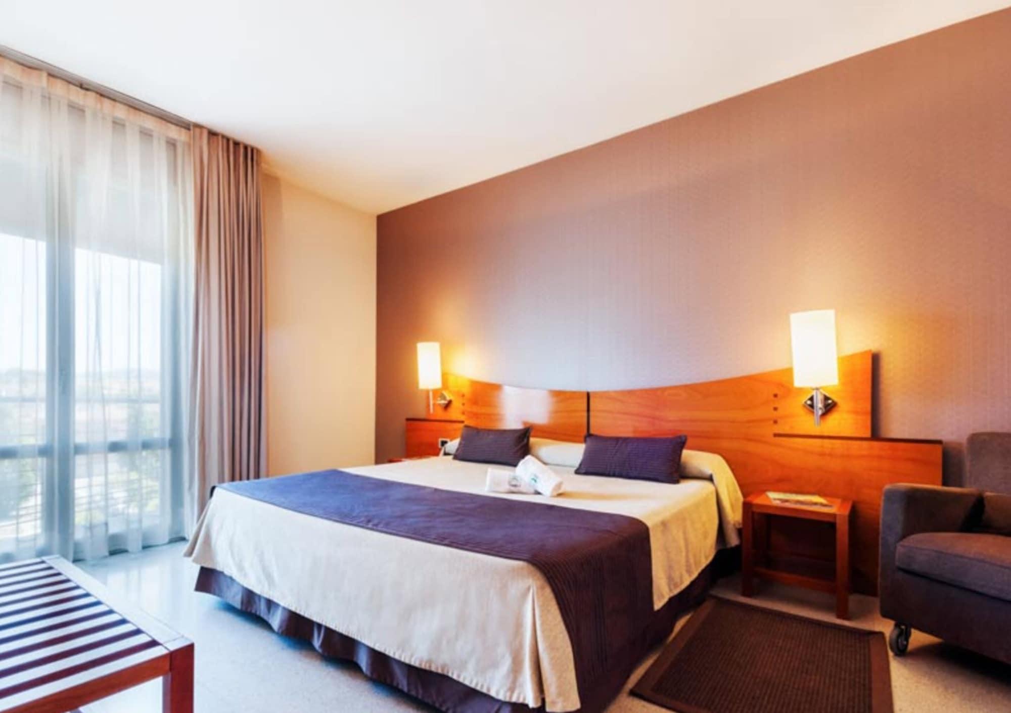 Hotel Гранолерс Екстериор снимка