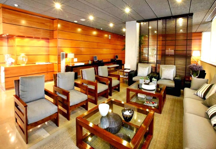 Hotel Гранолерс Екстериор снимка