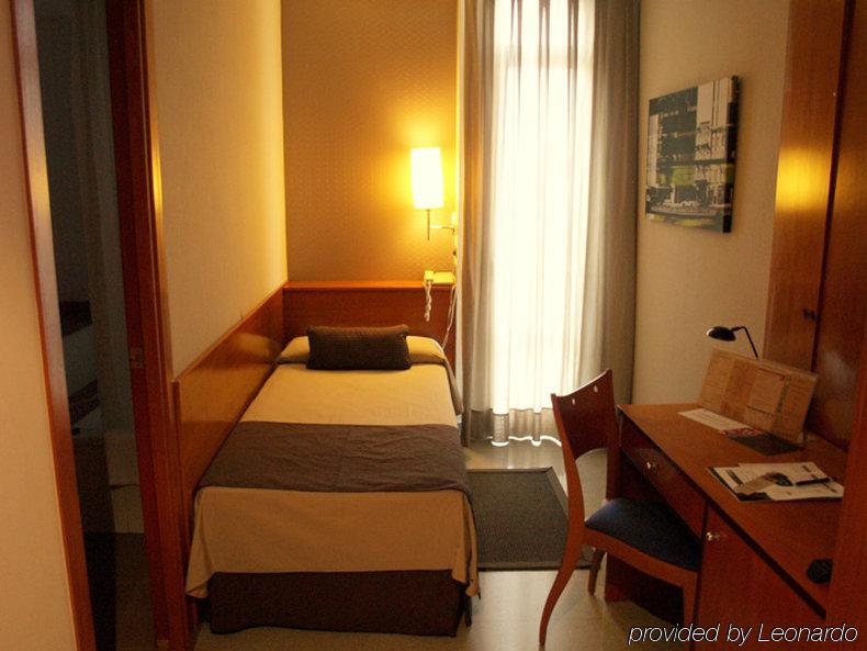 Hotel Гранолерс Екстериор снимка