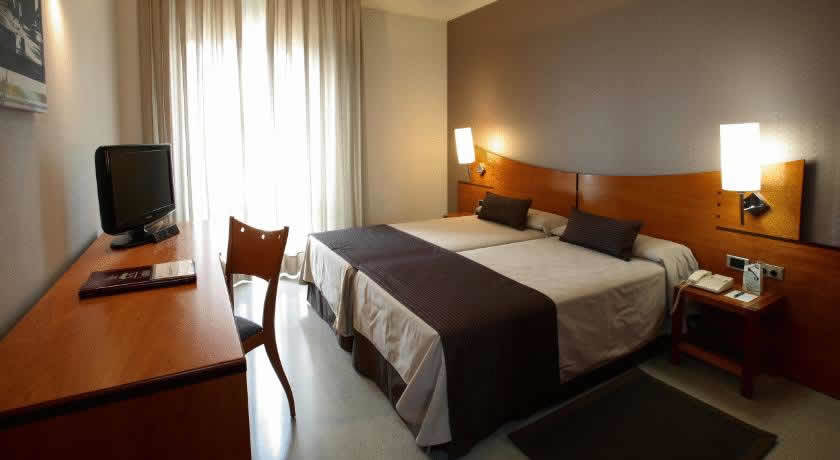 Hotel Гранолерс Екстериор снимка